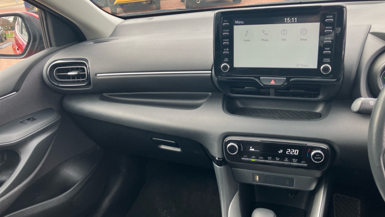 Toyota Yaris 1.5 Hybrid Design 5dr CVT Hybrid Hatchback